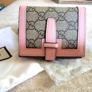 Authentic Gucci Wallet Pink Supreme